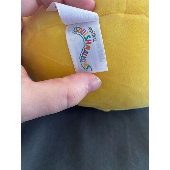 Disney Winnie The Pooh Squishmallow Plush 2021 Small 6-14 in - Picture 7 of 7